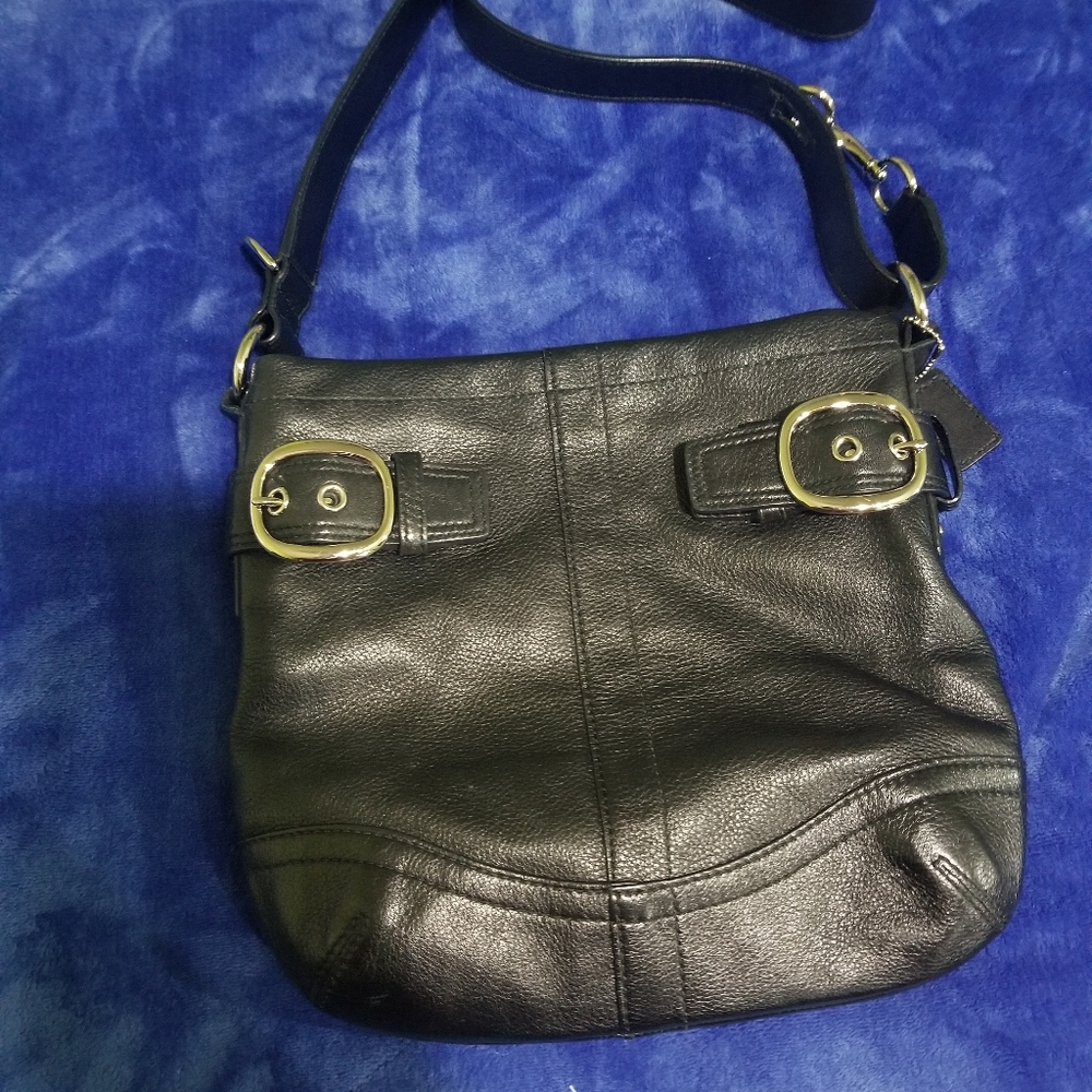 Coach LeatherShoulder Bag